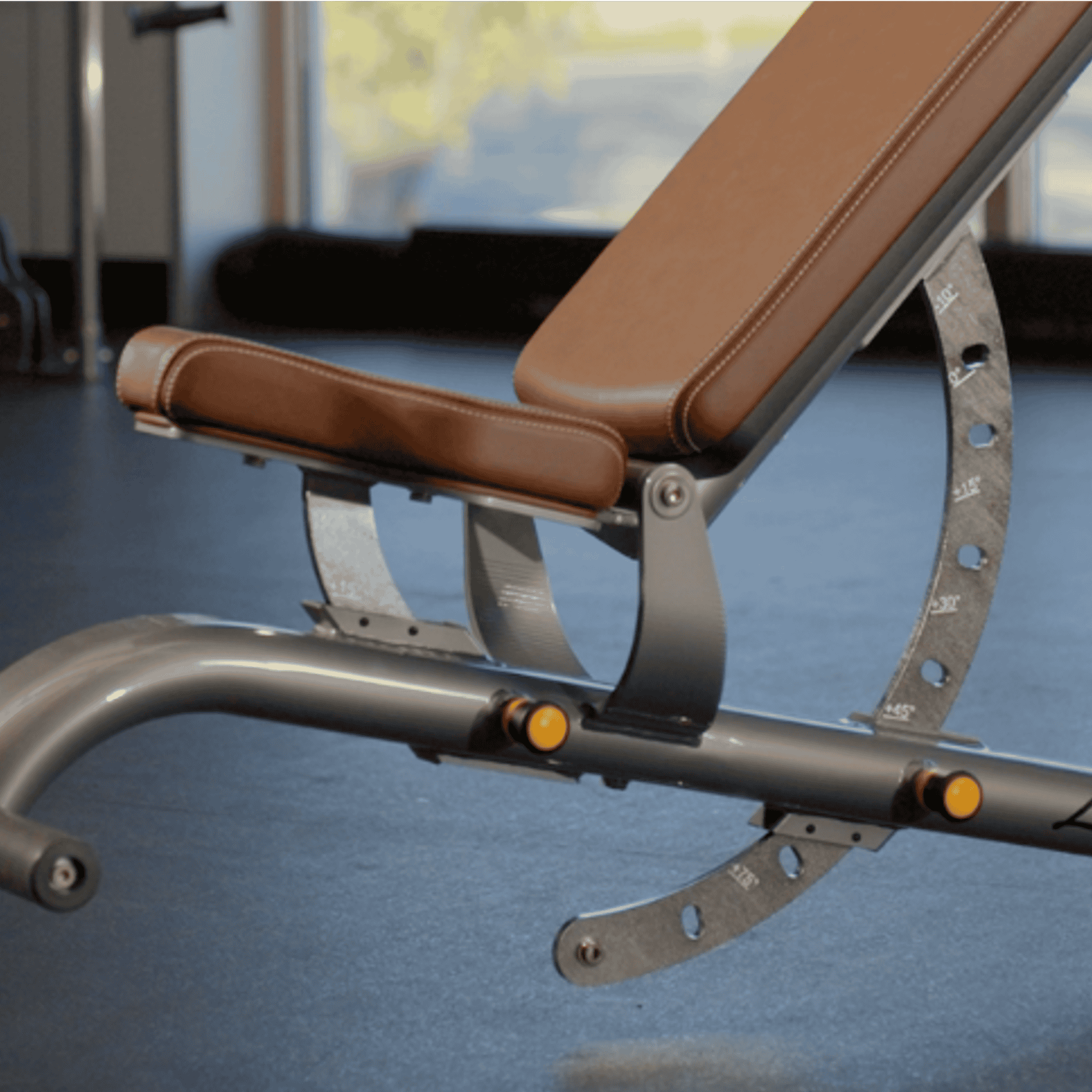Weight bench clearance life fitness
